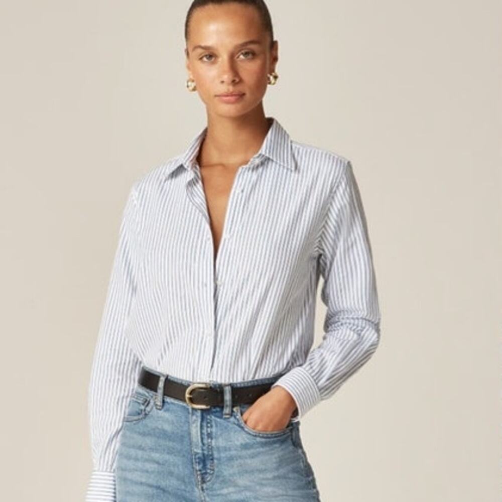 J.Crew Jules Classic Fit Button Up Shirt 8 Blue White Stripe Cotton CN525